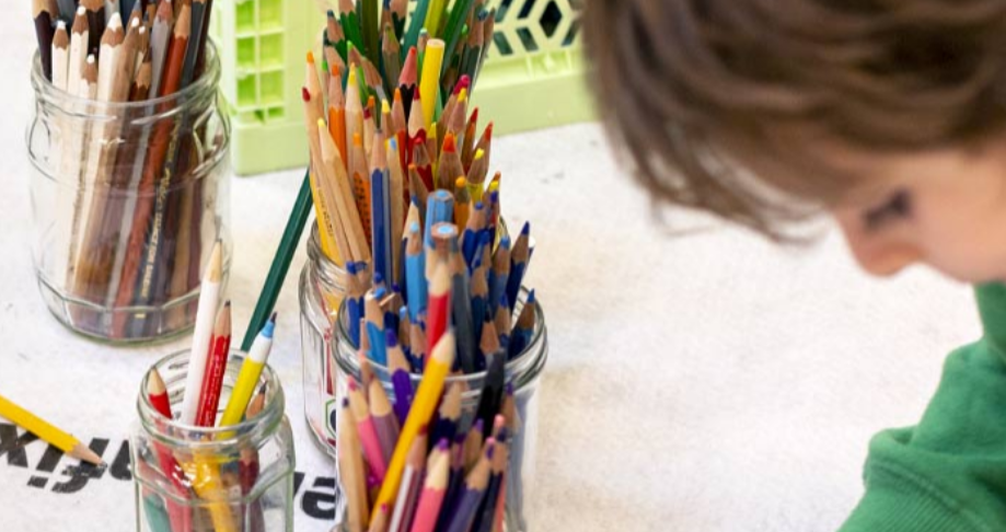 mercredi_comedie_enfant_crayons_activites_inclusivite_culture_jeune_public